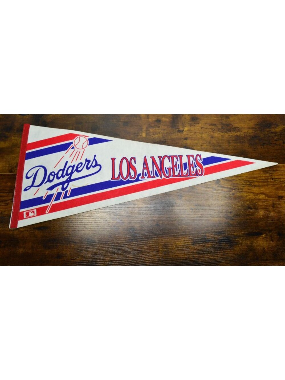 Vintage MLB Los Angeles Dodgers pennant 30 inches